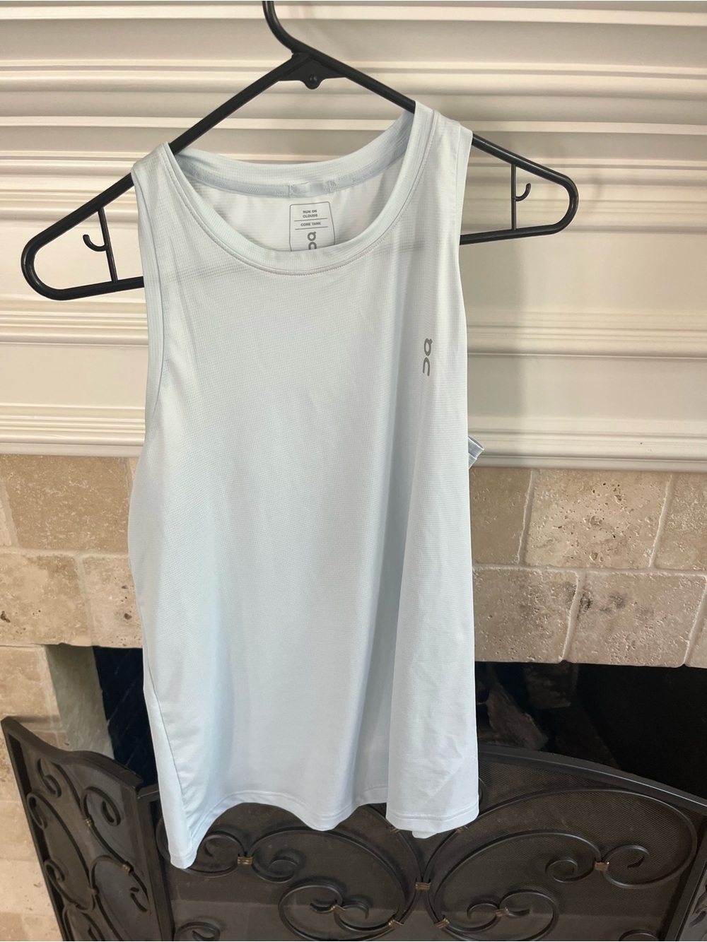 On cloud core tank top